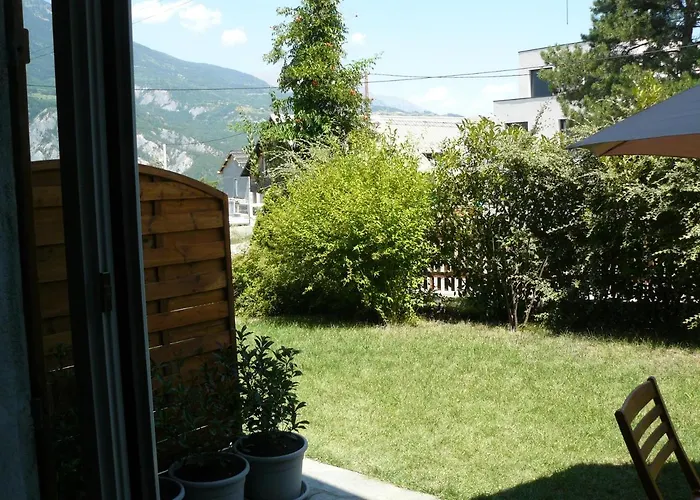 Studio Entre Savines Et Embrun Pres Du Lac De Serreponcon
